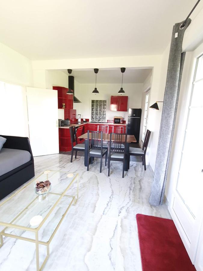 Logement Entier Avec Grand Jardin Et Parking Wifi 6 Et Fibre Berck المظهر الخارجي الصورة